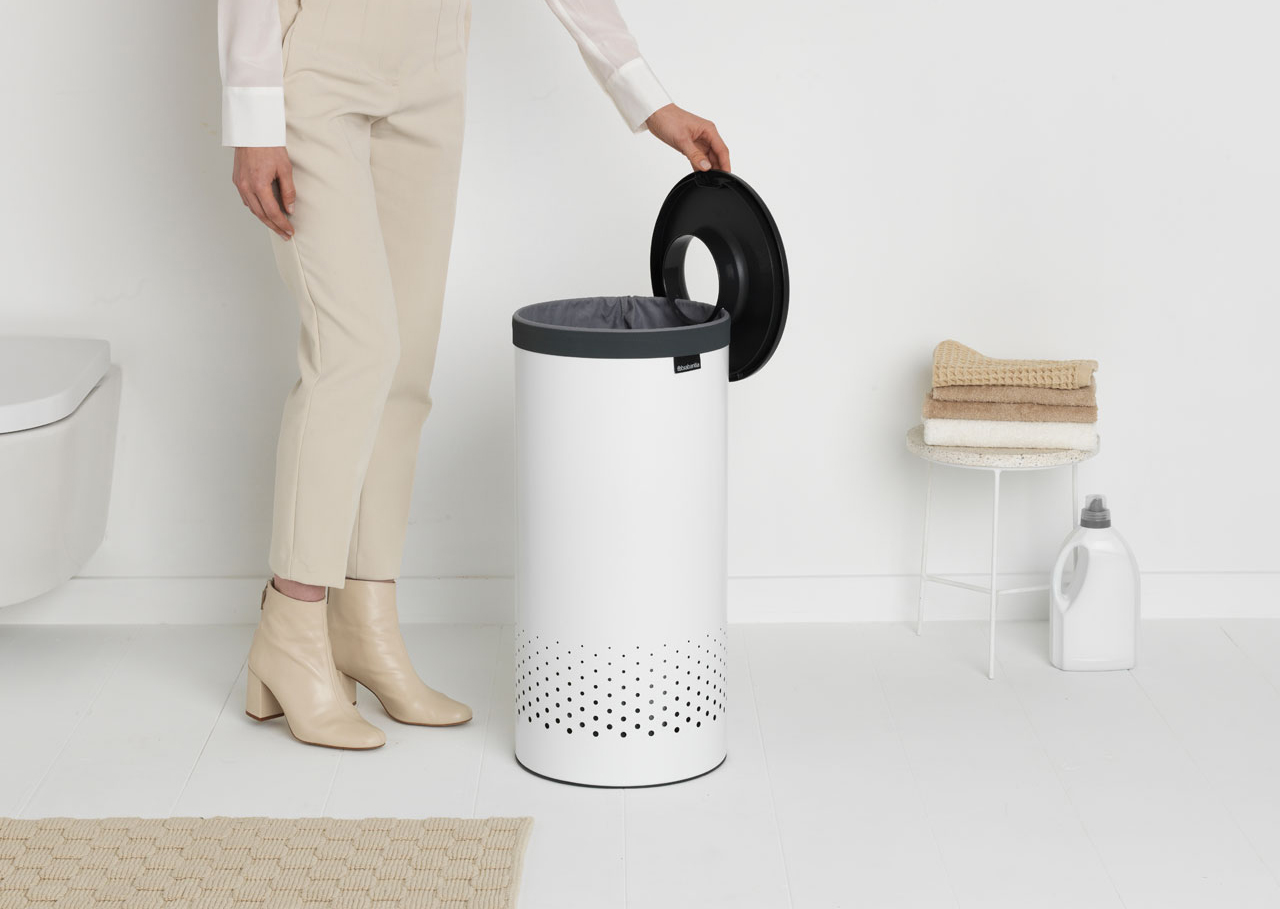 Brabantia Tvättkorg 35 liter med plastlock - Vit - Bild 3